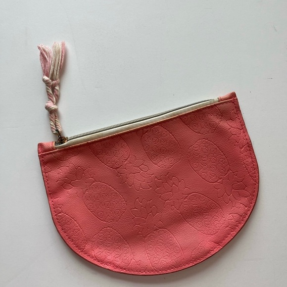 Pink Pineapple Makeup Bag with Stylish Zipper Detailing - Picture 4 of 6